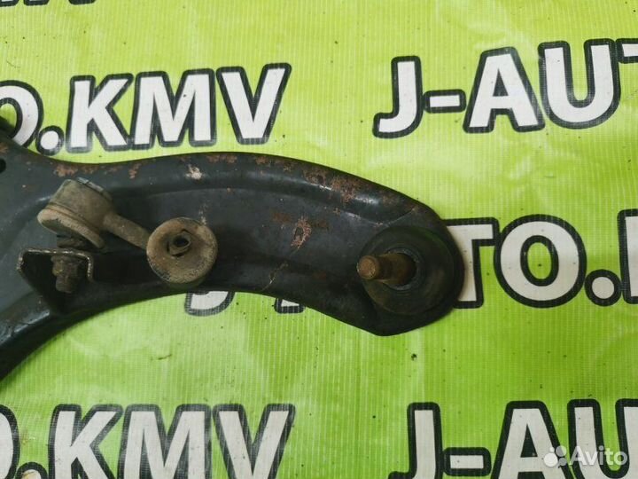 Рычаги подвески левые Hyundai Accent 1