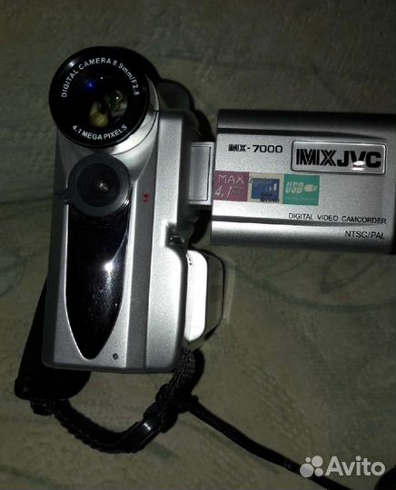 Видеокамера sony