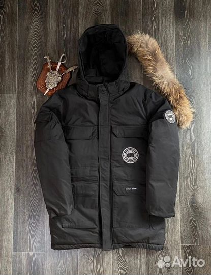 Пуховик Canada Goose