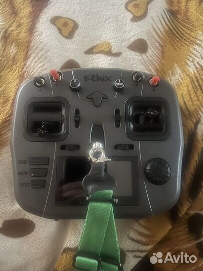 FPV дрон синевуп