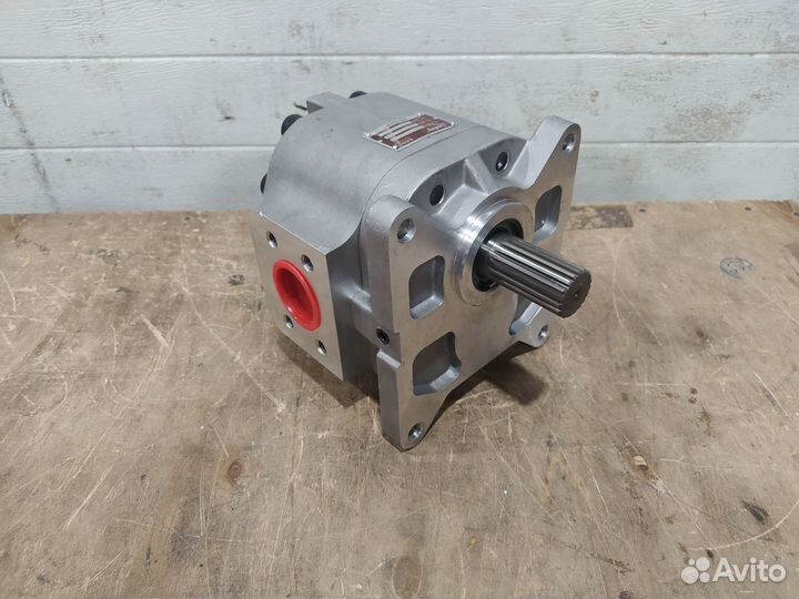 Насос гидравлический 16Y-61-01000 Shantui