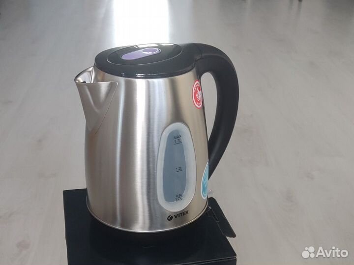 Чайник vitek новый