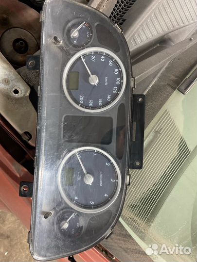 Щиток приборов волга