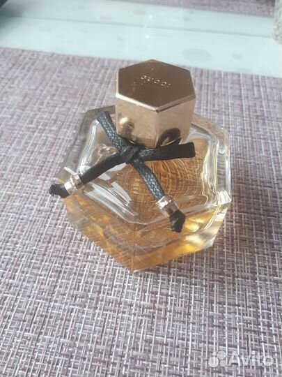 Продам духи)