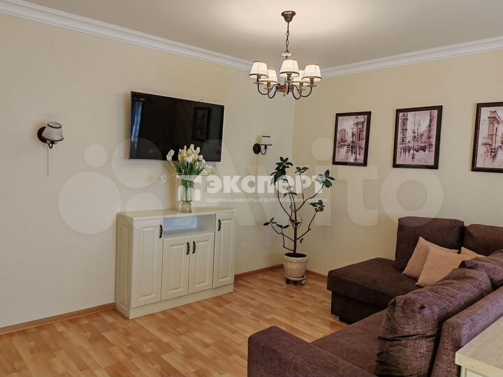 3-к. квартира, 95 м², 5/6 эт.