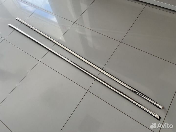 Нижние молдинги кузова Мерседес W115/114