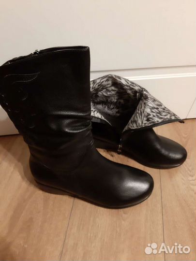 Сапоги осенние новые