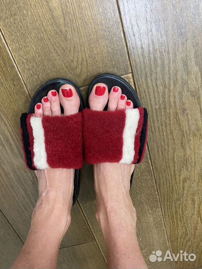 Prada шлепки 39