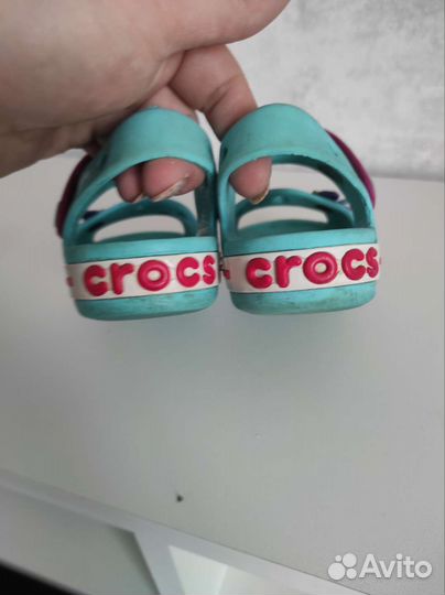 Сандалии для девочки Crocs c 11