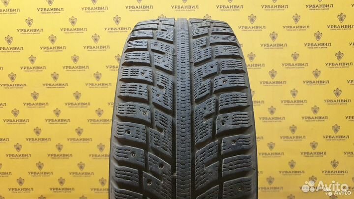 Kumho I'Zen KW22 215/60 R16