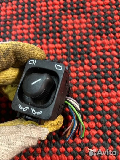 Кнопка регулировки зеркал Mercedes-Benz Slk-Class