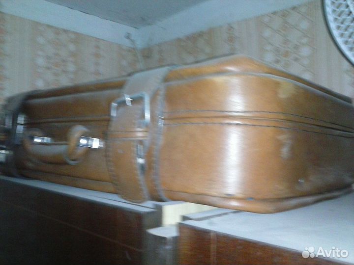 Чемодан жёлтый СССР