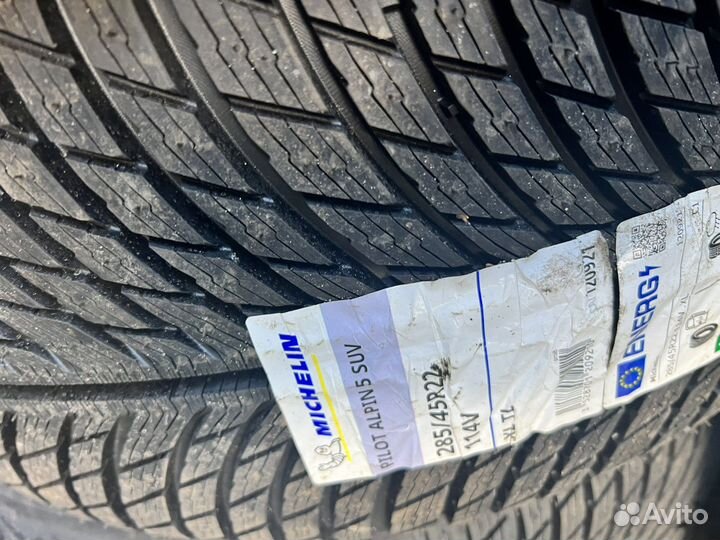 Michelin Pilot Alpin 5 SUV 325/40 R22 и 285/45 R22