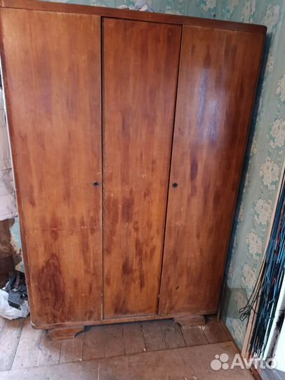 Шкаф натуральное дерево120
