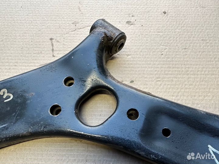 Рычаг передний левый Kia Rio 3