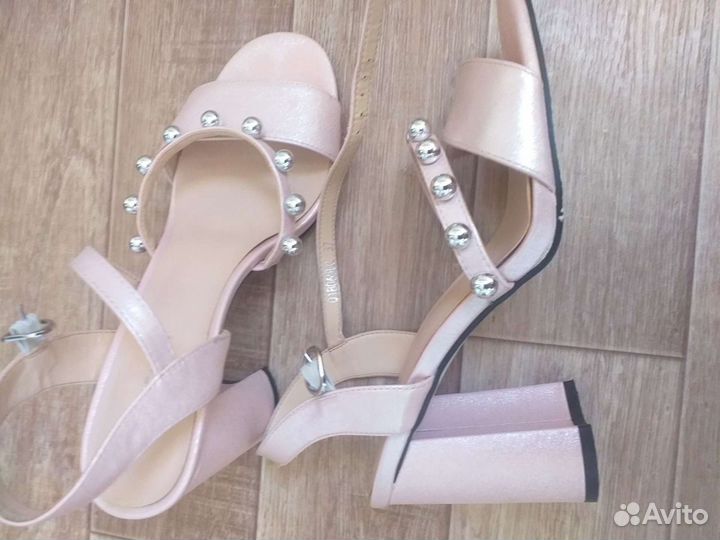 Обувь женская 37 размер