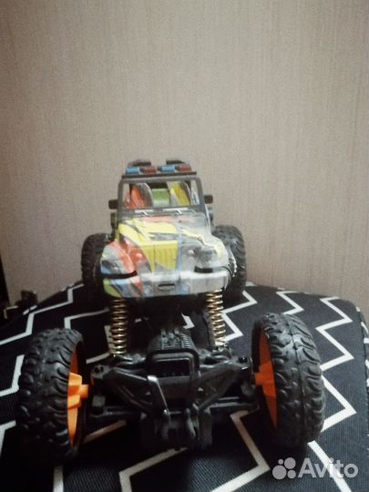 Машинка на пульте управления для ребенка