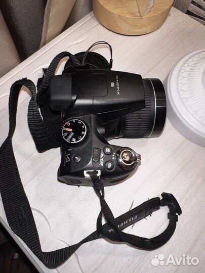 Зеркальный фотоаппарат fujifilm s4000