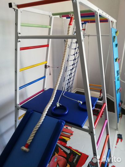 Детский спортивный комплекс для дома с горкой