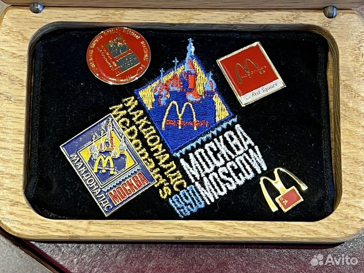 Коллекция значков Макдоналдс СССР (1990-1991)