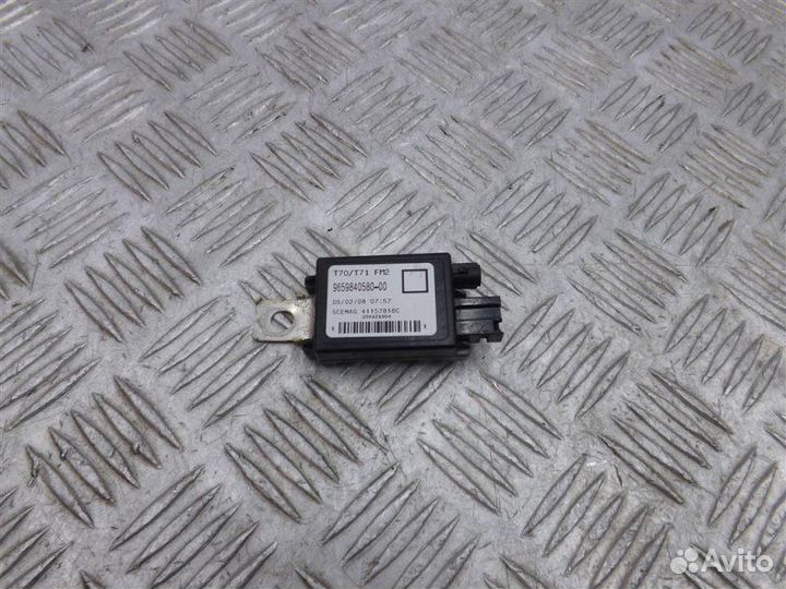 Усилитель антенны Peugeot 308 1.6 EP6 120Л.С 2008