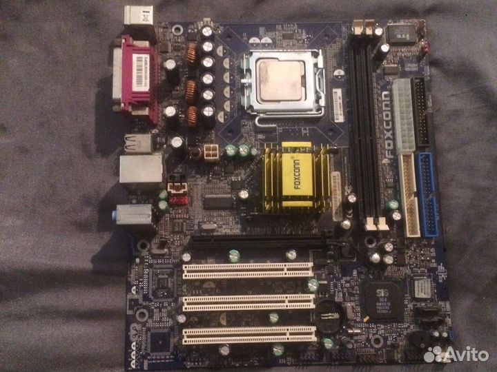 Материнская плата с процессором