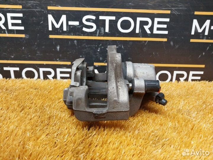 Суппорт передний левый Bmw 3-Series F30 N47D20C