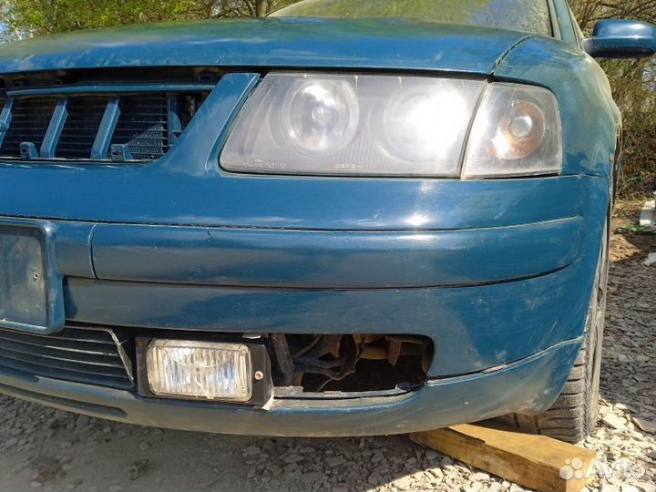 Бампер передний Volkswagen Passat B5