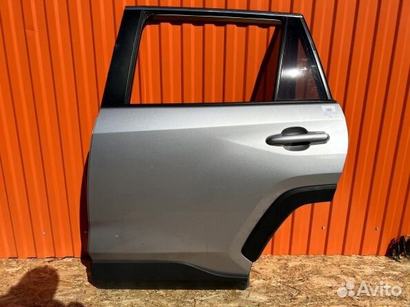 Задняя левая дверь Toyota Rav 4 50 кузов 2020