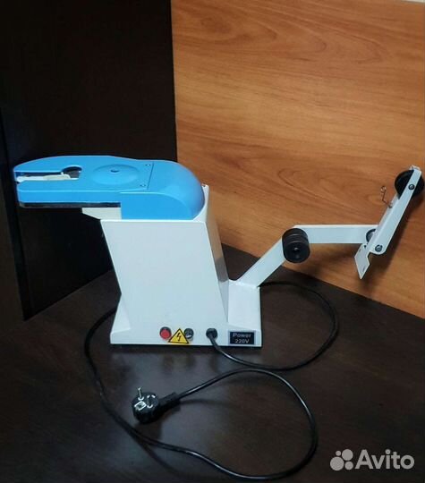 Упаковочный аппарат для скручивания хлеба и т.д