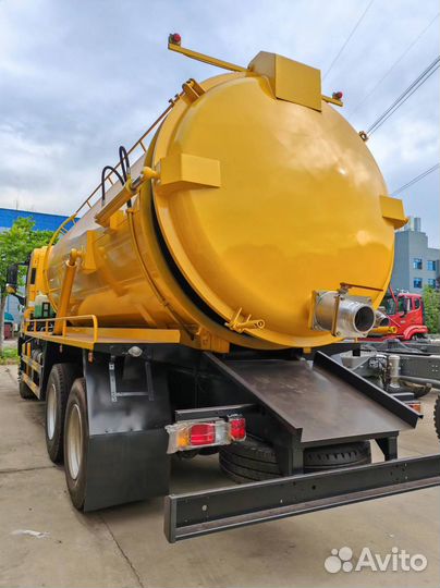 Isuzu Giga ассенизатор 18 m3, вакуумная цистерна