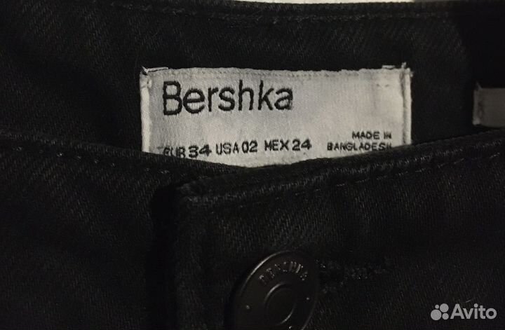 Джинсы bershka mom