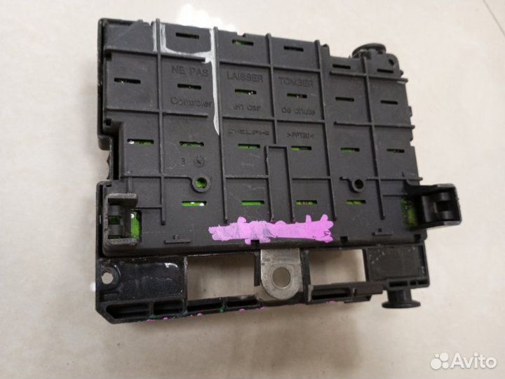 Блок предохранителей Peugeot 206 хетчбек