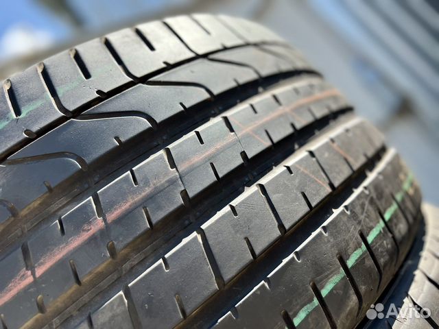 Pirelli P Zero 295/35 R21
