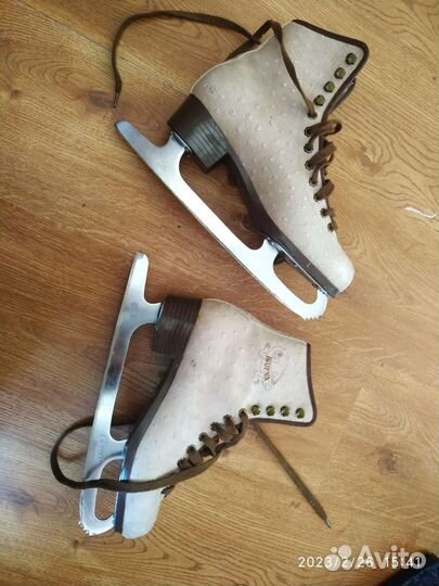 Продам коньки б/у, состояние хорошее