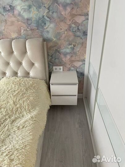 Тумба с ящиками