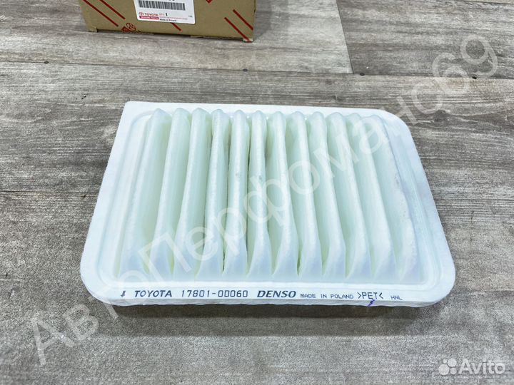 Воздушный фильтр Corolla Rav4 Avensis Auris Yaris