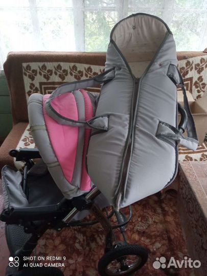 Прогулочная коляска