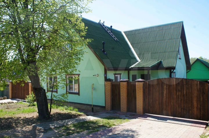 Дом 100 м² на участке 8 сот.