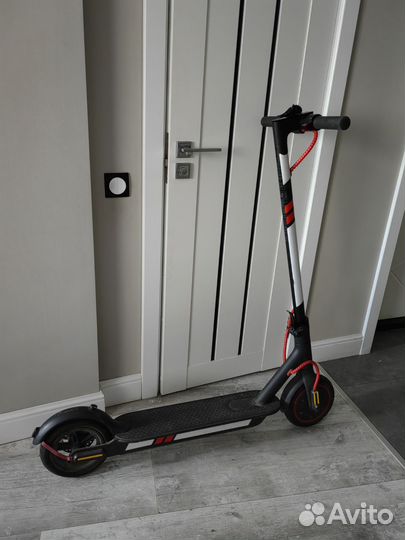 Электро самокат Xiaomi Mi Electric Scooter 365 pro