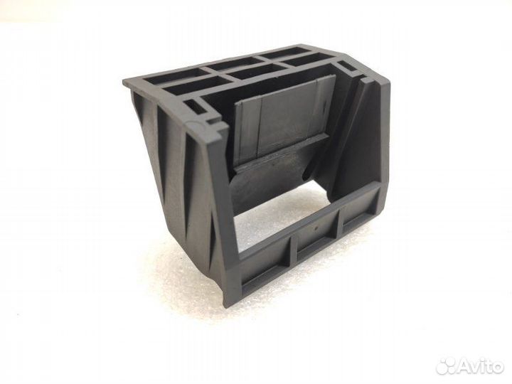 Кронштейн радиатора Bmw X5 E70 N52B30 2008