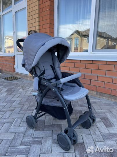 Прогулочная коляска chicco simplicity