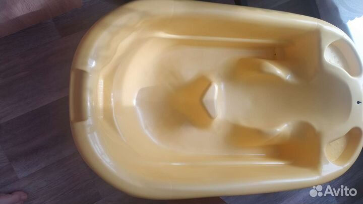 Ванночка для купания с горкой