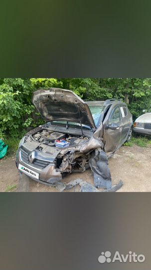 Renault Sandero Stepway 1.6 МТ, 2022, битый, 30 000 км