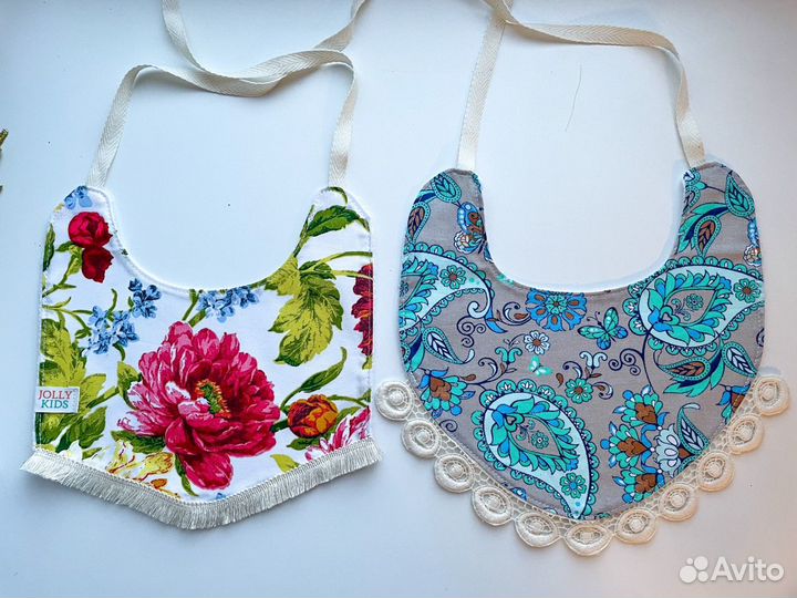 Слюнявчики, бантики новые