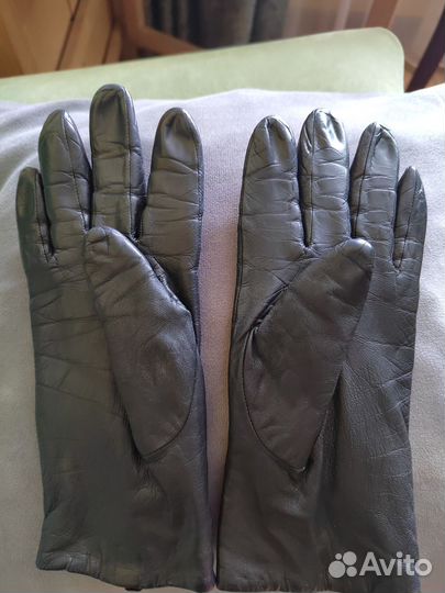 Перчатки кожаные женские Италия