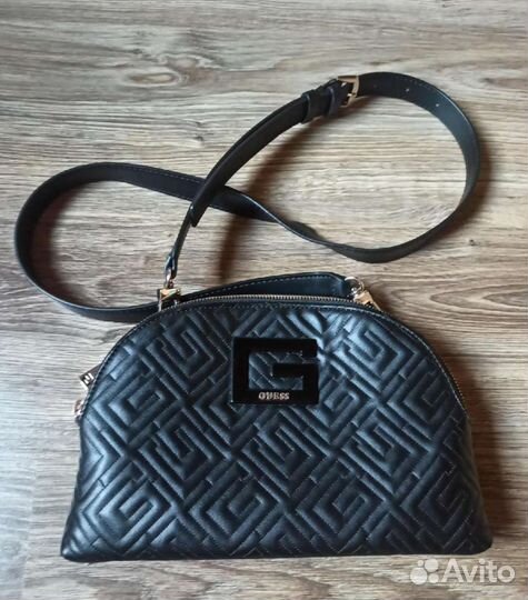 Сумка Guess