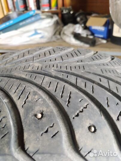 Goodyear UltraGrip Extreme 195/60 R15 88T