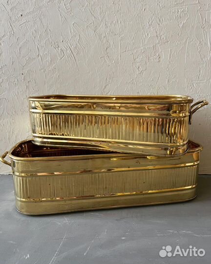 Латунные кашпо подставки