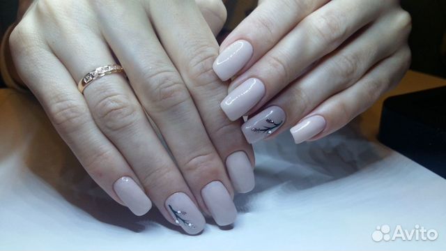 Маникюр, педикюр